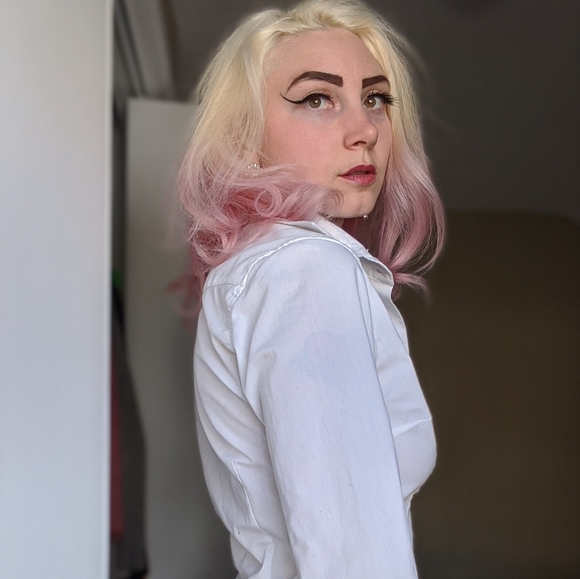 Meet your Posher, Caroline - Picture 13 of 16